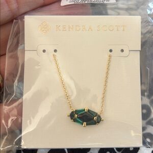 NWT KENDRA SCOTT women's lindy rae elisa pendant necklace in gold & green cryst